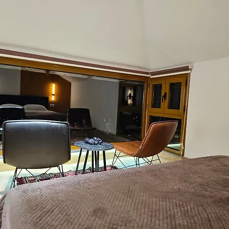 Lemon Garden Gjirokastër