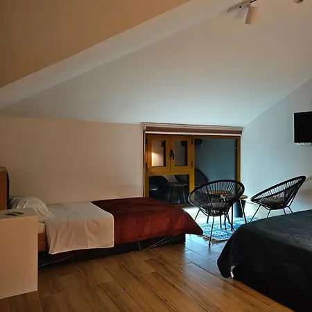 Lemon Garden Konukevi Gjirokastër