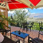 Lemon Garden 4* Gjirokastër
