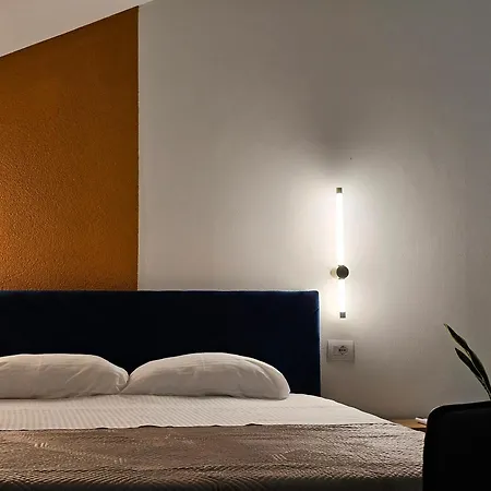 Lemon Garden Gjirokastra