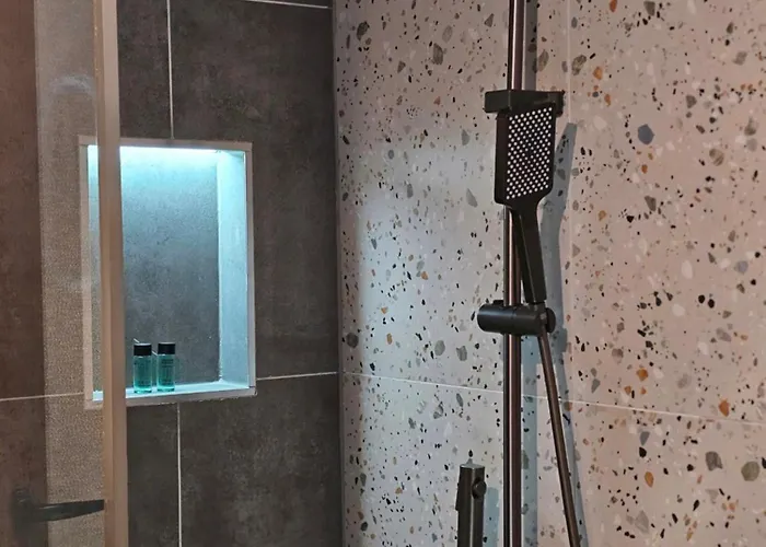 게스트하우스 Lemon Garden Gjirokastër