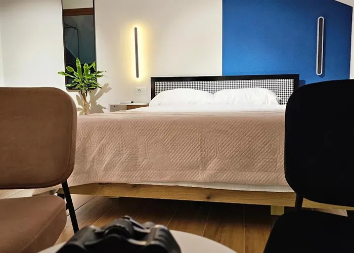 Lemon Garden 게스트하우스 Gjirokastër