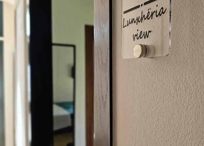 게스트하우스 Lemon Garden Gjirokastër